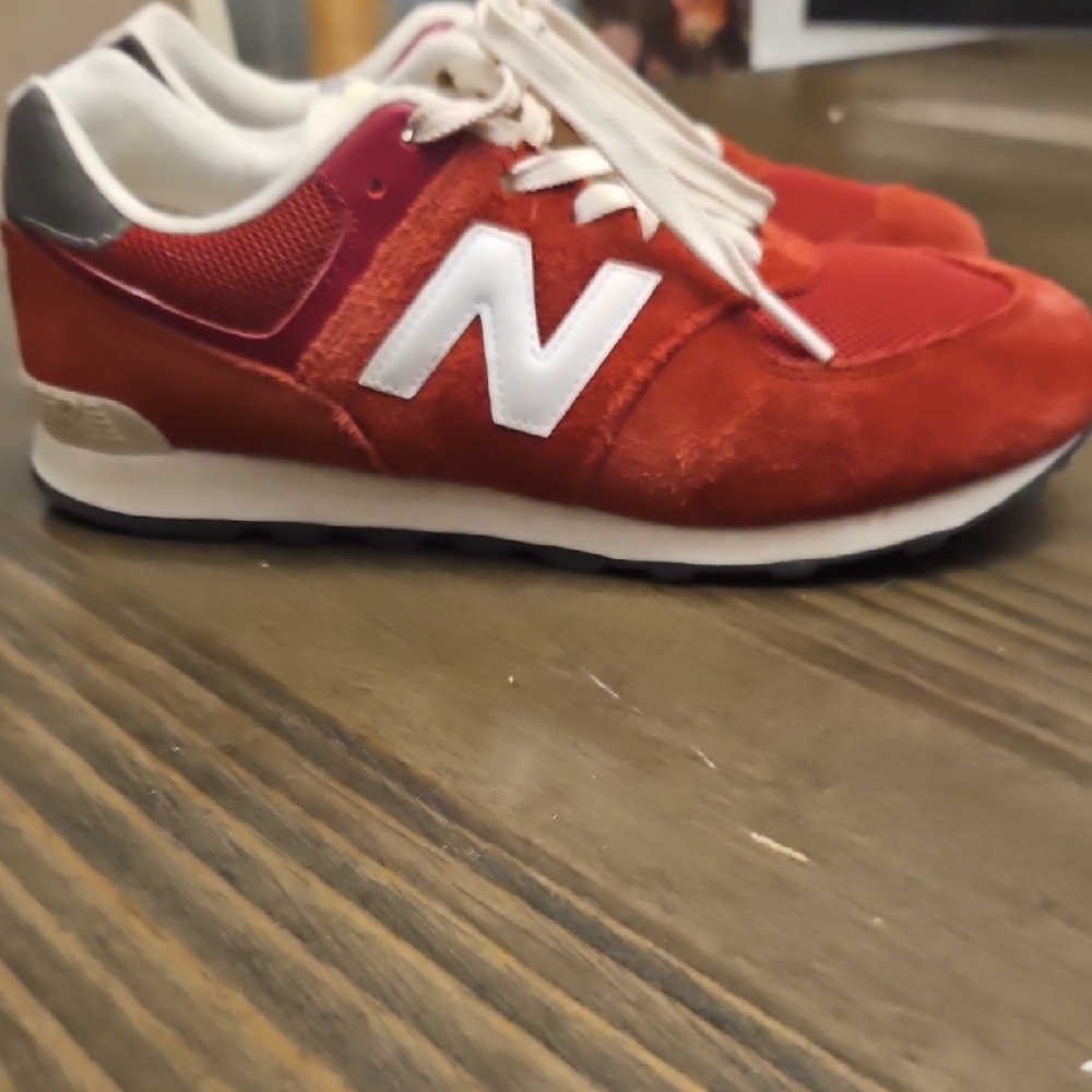 New Balance 574 Red and White Sneakers - Picture 3 of 7
